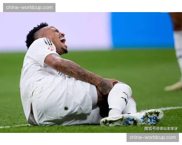 伤病更新:皇马官方宣布,米利唐左膝轻微扭伤,预计缺席两周 伤病更新:皇马官方宣布,米利唐左膝轻微扭伤,预计缺席两周